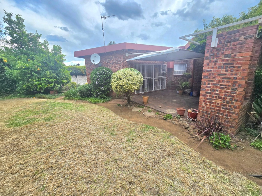 To Let 4 Bedroom Property for Rent in Panorama Free State